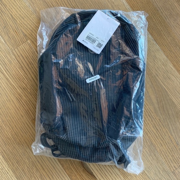 Lululemon Fast and Free Backpack 13L Spectra - Picture 3 of 11